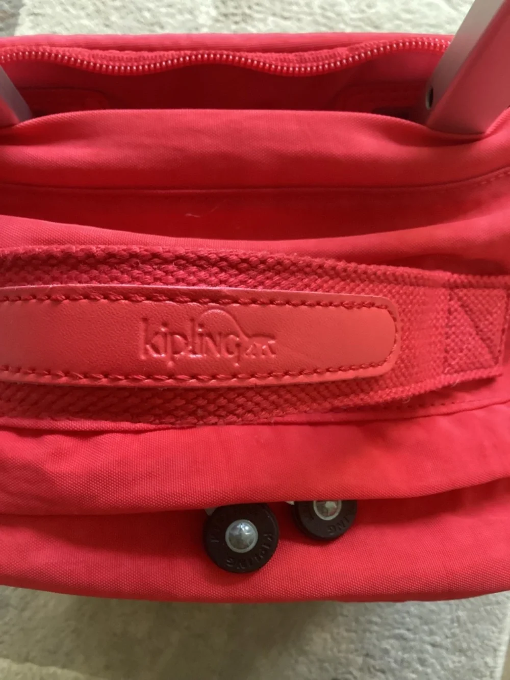 Kipling sanaa rolling